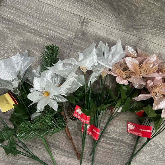 Fake Floral Pieces (9) - Picture 2 of 6